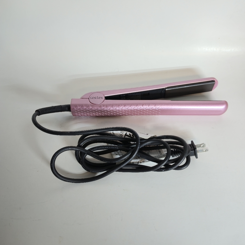 Cortex Flat Iron Model CHU-01H1 For Hair Styling